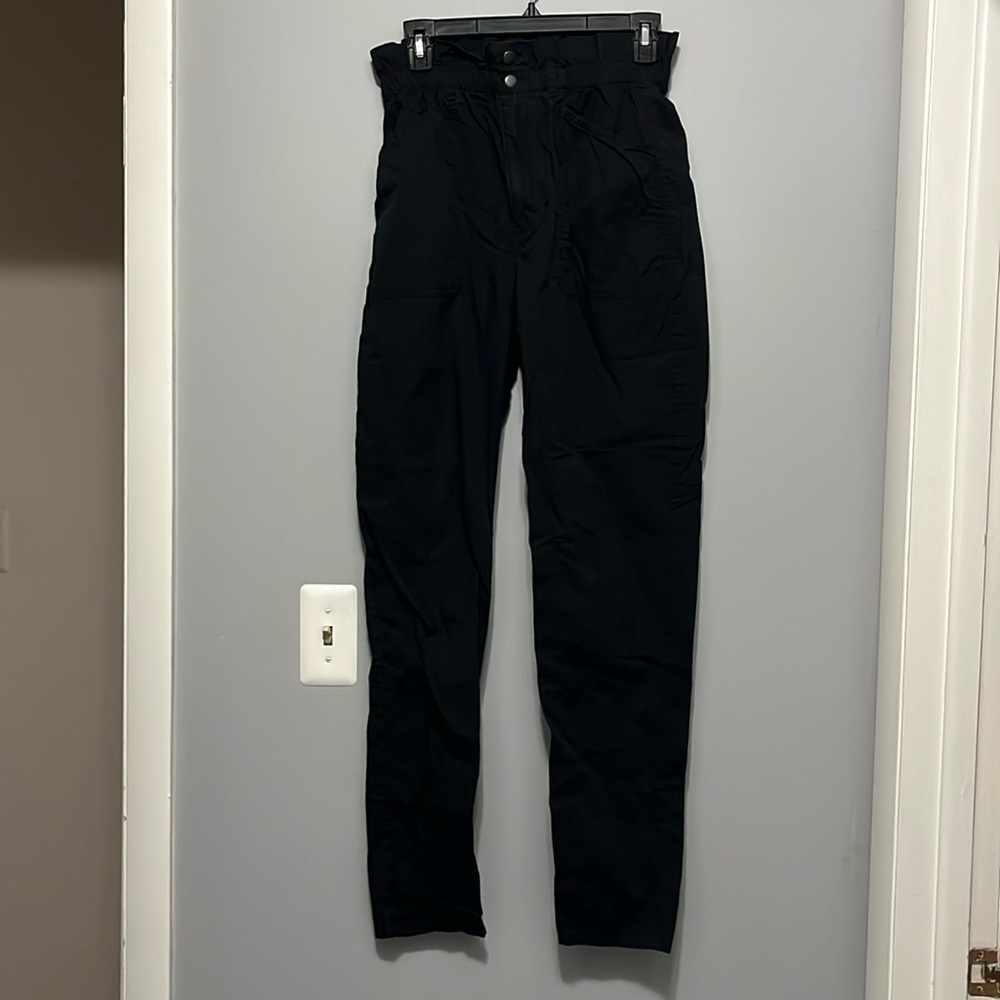NWOT Abercrombie & Fitch black pants